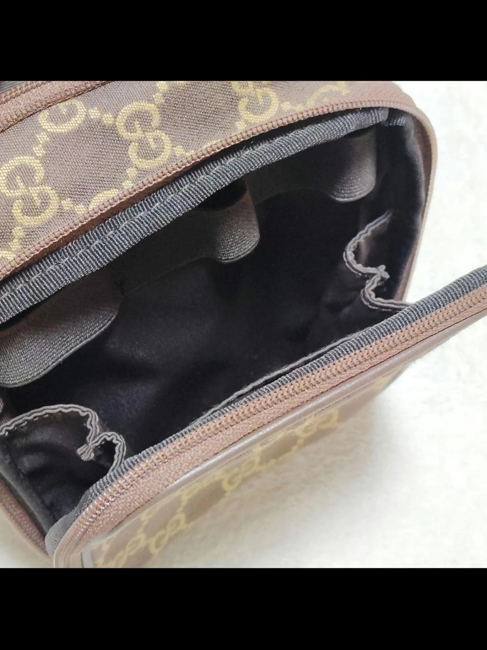 Gucci Brown GG Monogram Messenger Crossbody